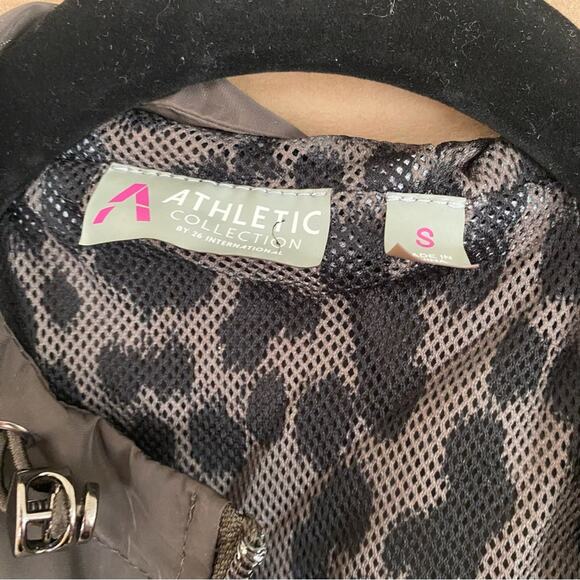 Athletic Collection by 21 international army green windbreaker - Picture 6 of 7